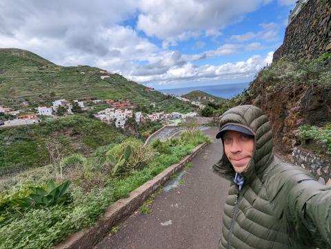 The driveway into my Airbnb